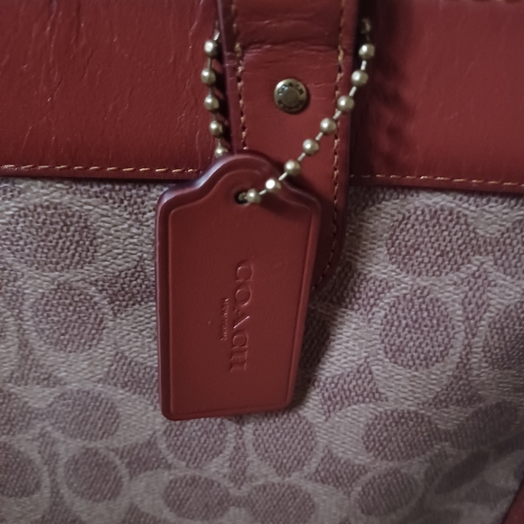 EUC, Coach Field Tote - Picture 9 of 13